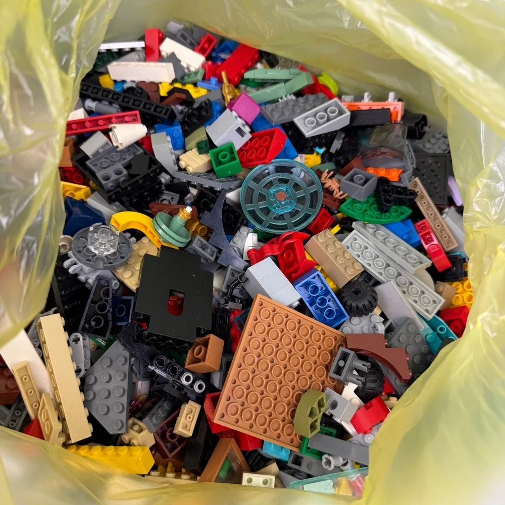 LEGO Big Bulk 9lb Lot Bricks Pieces Plate Mixed Approx 9lb Multi-Color Parts